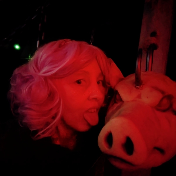 Meet your Posher, Kat! - Picture 11 of 16